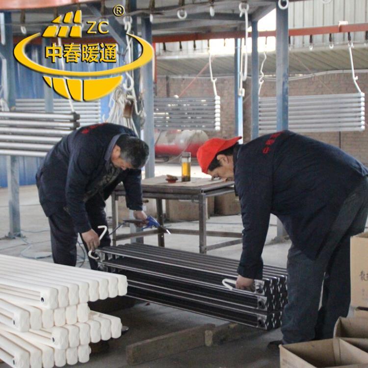 QF9D12钢管五柱暖气片 暖气片生产厂家