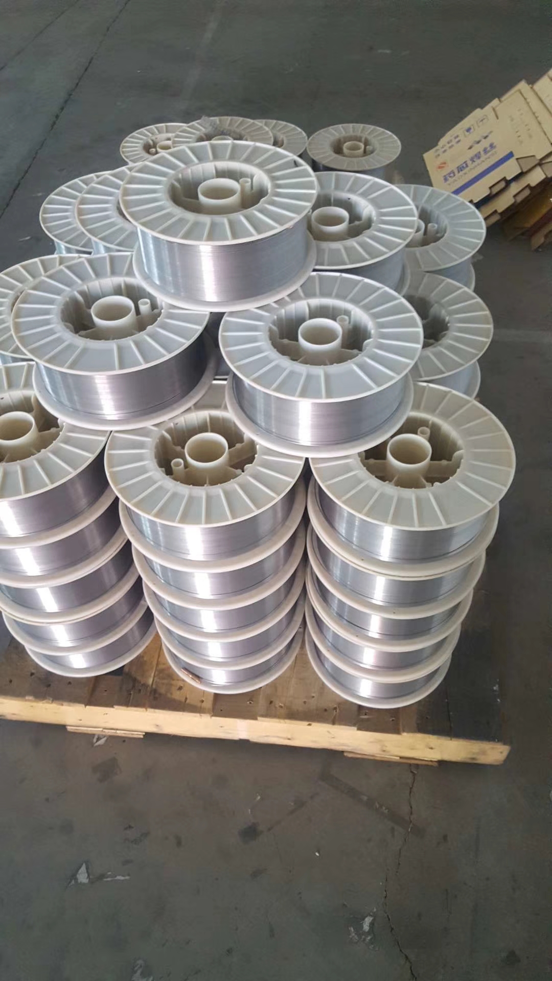厂家直销PK-YD547堆焊药芯焊丝