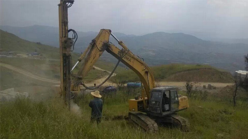 重庆丰岩挖改钻挖掘机改装大孔切削钻机较大孔径175mm