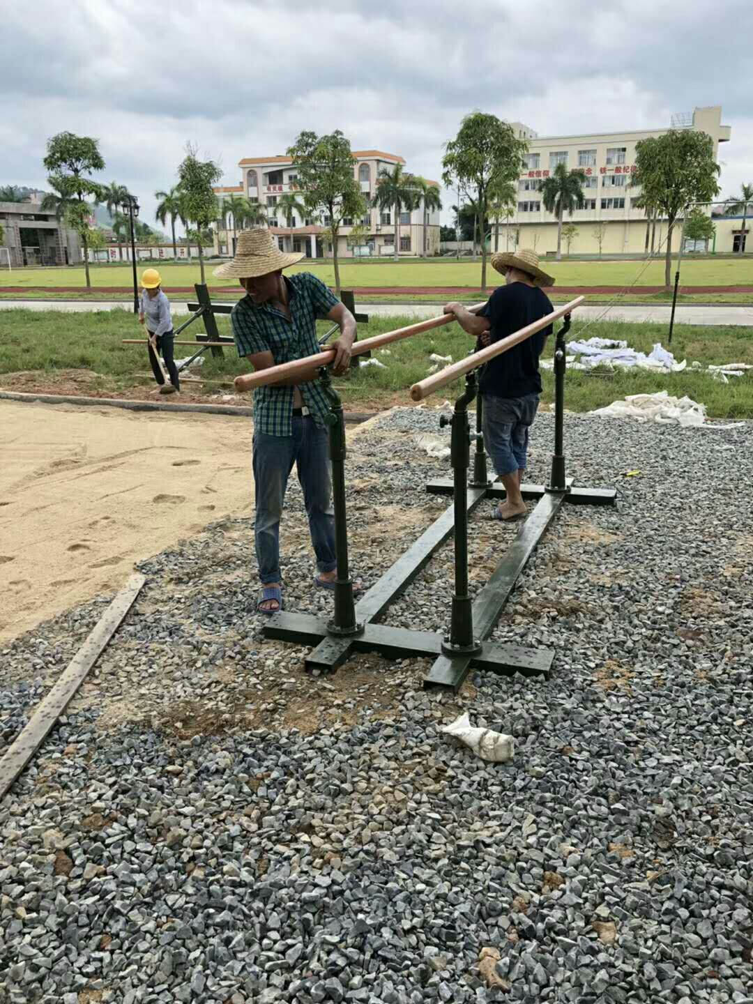 六盘水400米障碍器材厂家体能训练器材