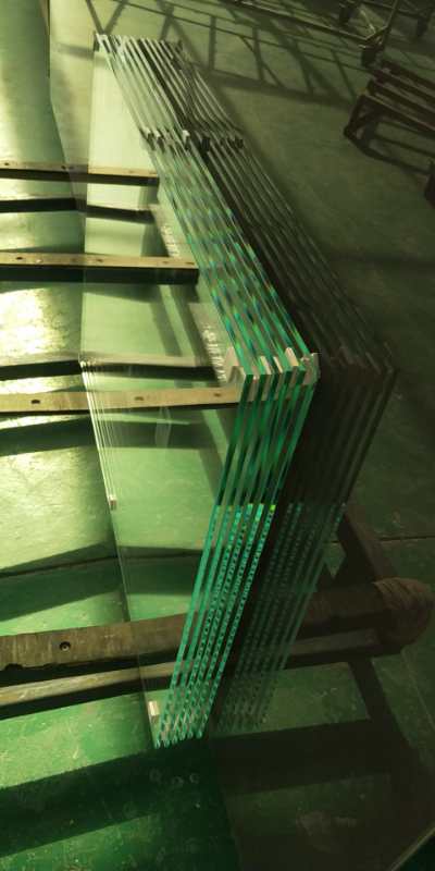 北京又生产全息镀膜玻璃厂家 内蒙古定制3米金字塔玻璃