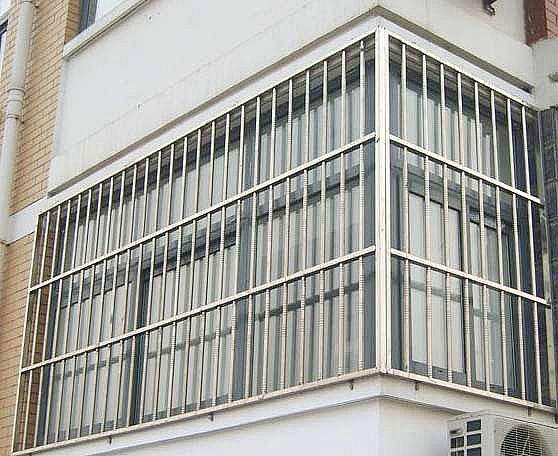 不锈钢防盗窗，护栏旗杆等制作安装