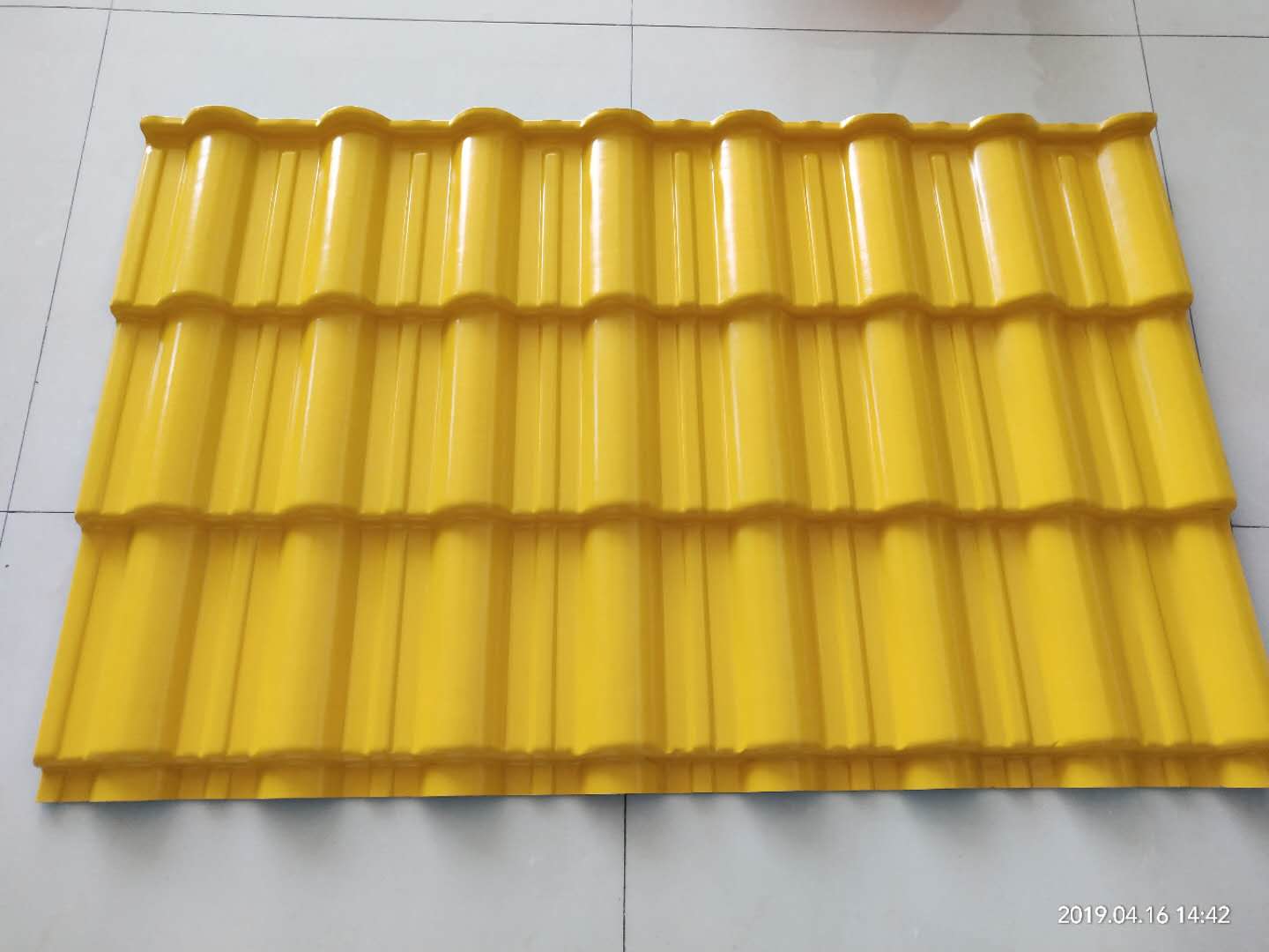 供应金黄色合成树脂琉璃瓦 横向订尺加工不浪费任意颜色