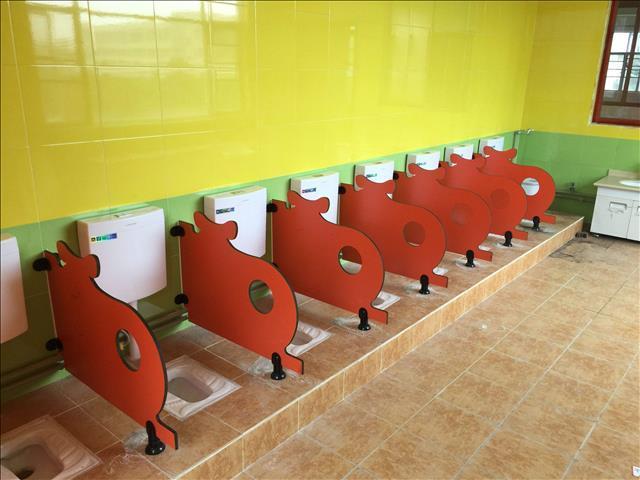 彭水幼儿园厕所隔断配件厂家