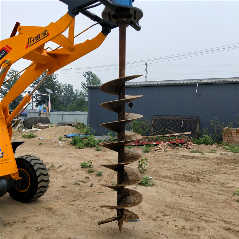 新款电线杆挖坑机 930铲车带的电线杆钻孔机 优质供应商
