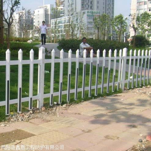 沈阳pvc护栏厂家 内蒙古锡林郭勒盟苏尼特右旗防护栏杆厂家