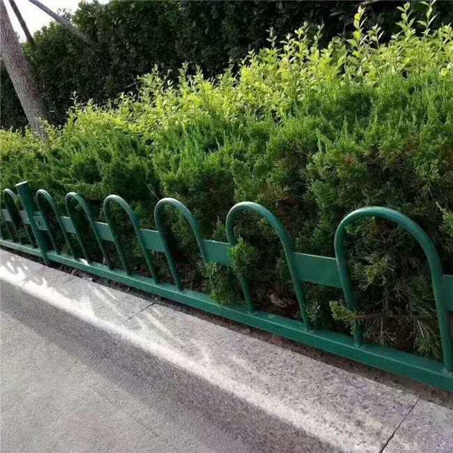 厂家生产供应常辰组合式草坪花坛护栏