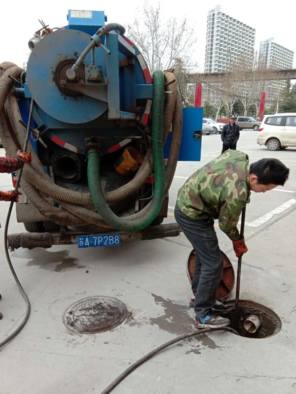 南京六合区化粪池清理抽粪车抽取就是快