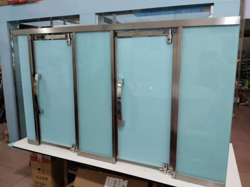 贵阳商场厕所玻璃隔断厂家直供 酒店卫生间玻璃隔断加工定制