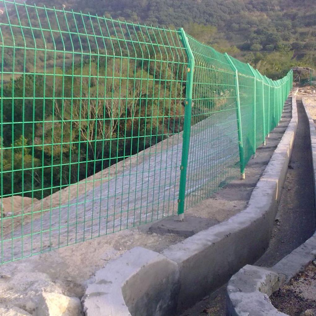 护栏网厂家绿色防护网 铁路护栏网 桥梁护栏网 养殖防护网