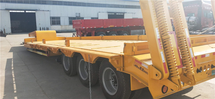 宜昌11米骨架型集装箱运输半挂车生产厂家价格