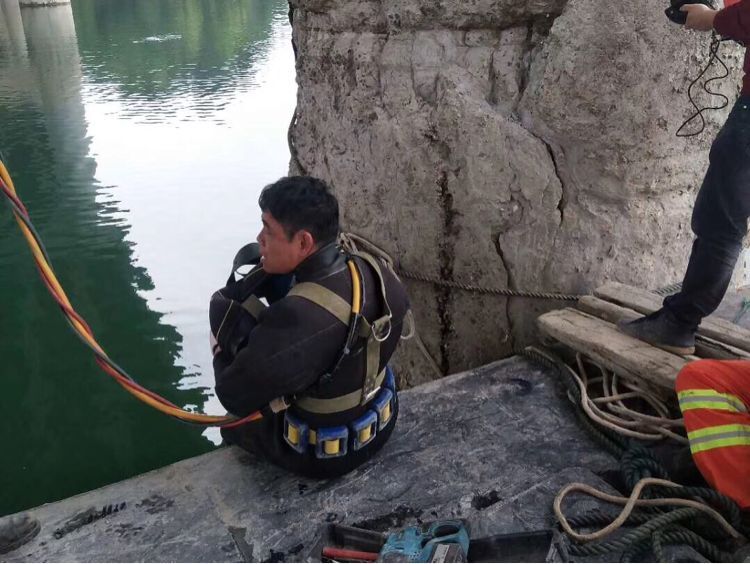 唐山市潜水员服务公司0-60米水下作业