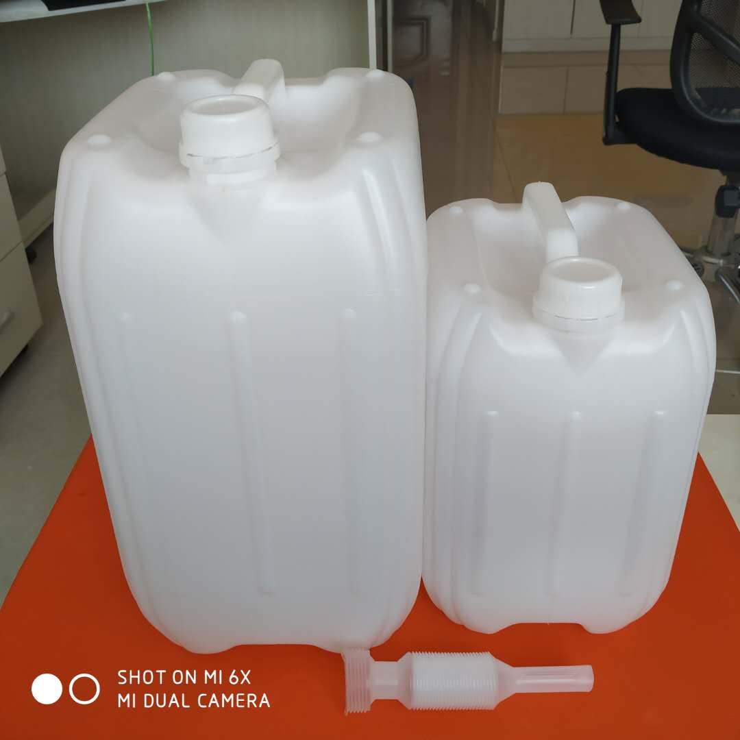 尿素桶厂家优惠促销10L堆码桶10升尿素溶液堆码桶尿素桶
