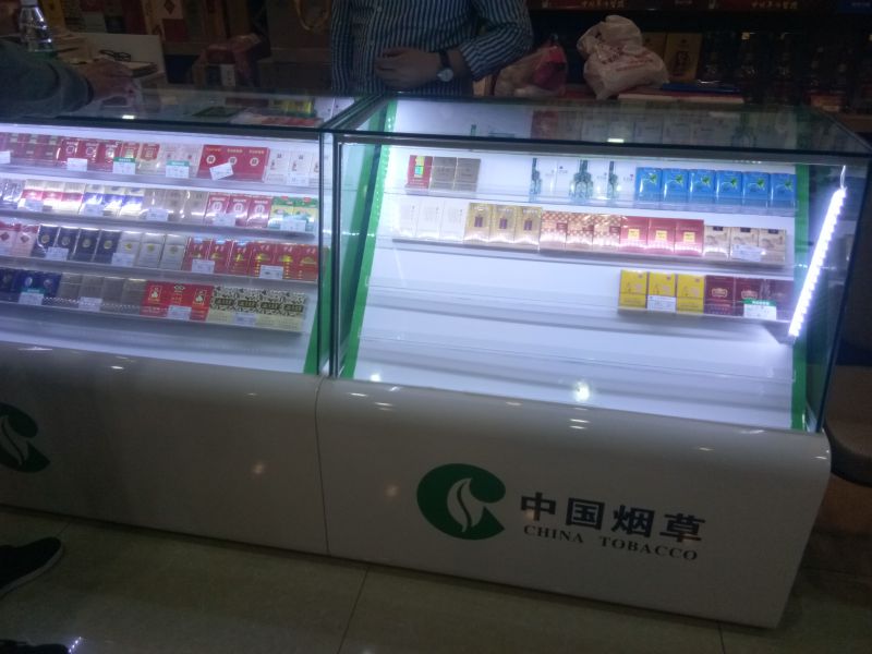 专卖店超市商场定制烟柜展示柜怎么摆好看