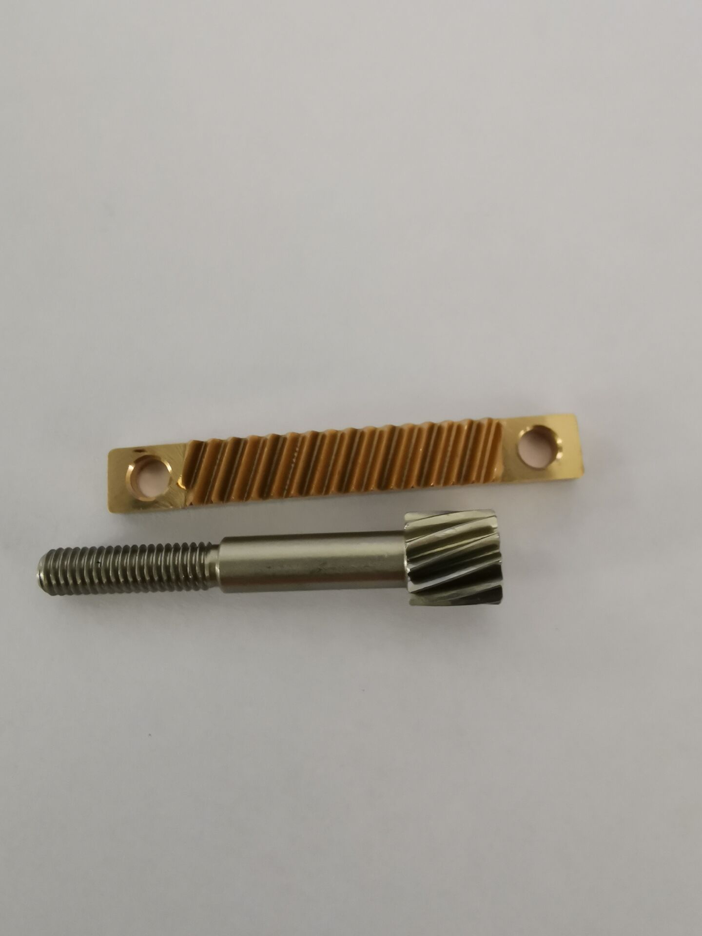 兰州显微镜小模数黄铜滑台齿条定制