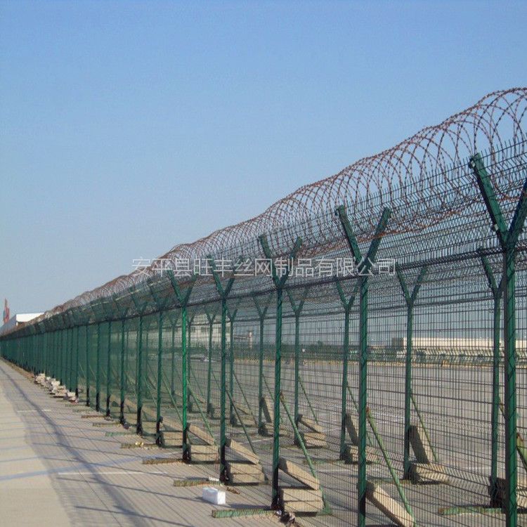 厂家供应机场护栏网 临边防护网 三角折弯隔离网 Y型安全防御网