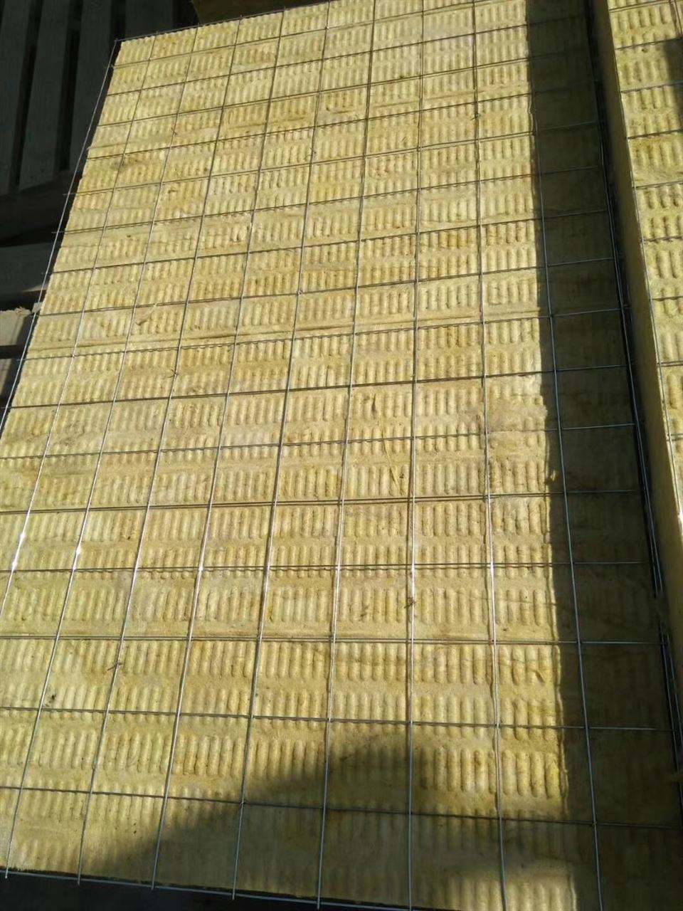 台州外墙保温岩棉板价格，外墙保温岩棉板每平米多少钱