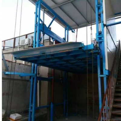 大岭山镇大朗镇家具厂用升降货梯 东莞生产升降机的厂家定做载重2000kg的液压升降台