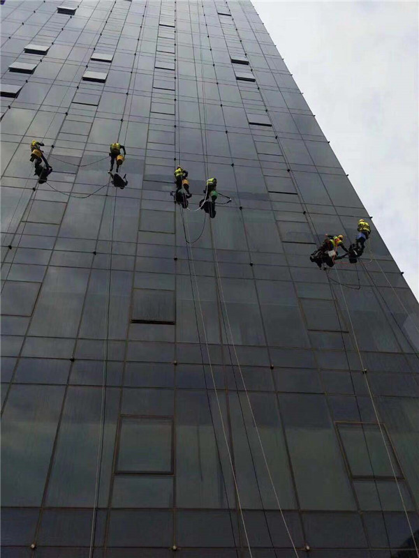 温县高空外墙玻璃维修联系方式