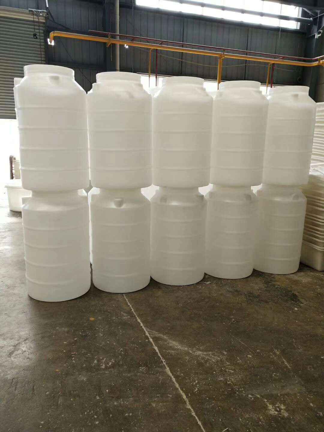 武汉塑料储罐，水塔，水桶生产厂家