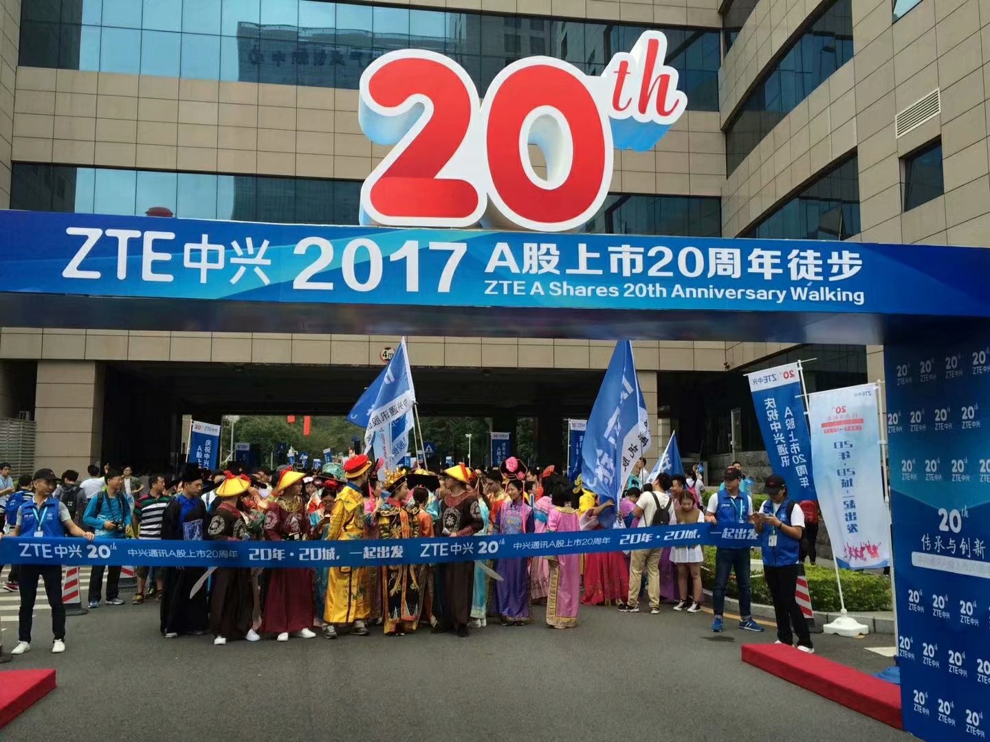 深圳市周年会庆典灯光音响演出设备