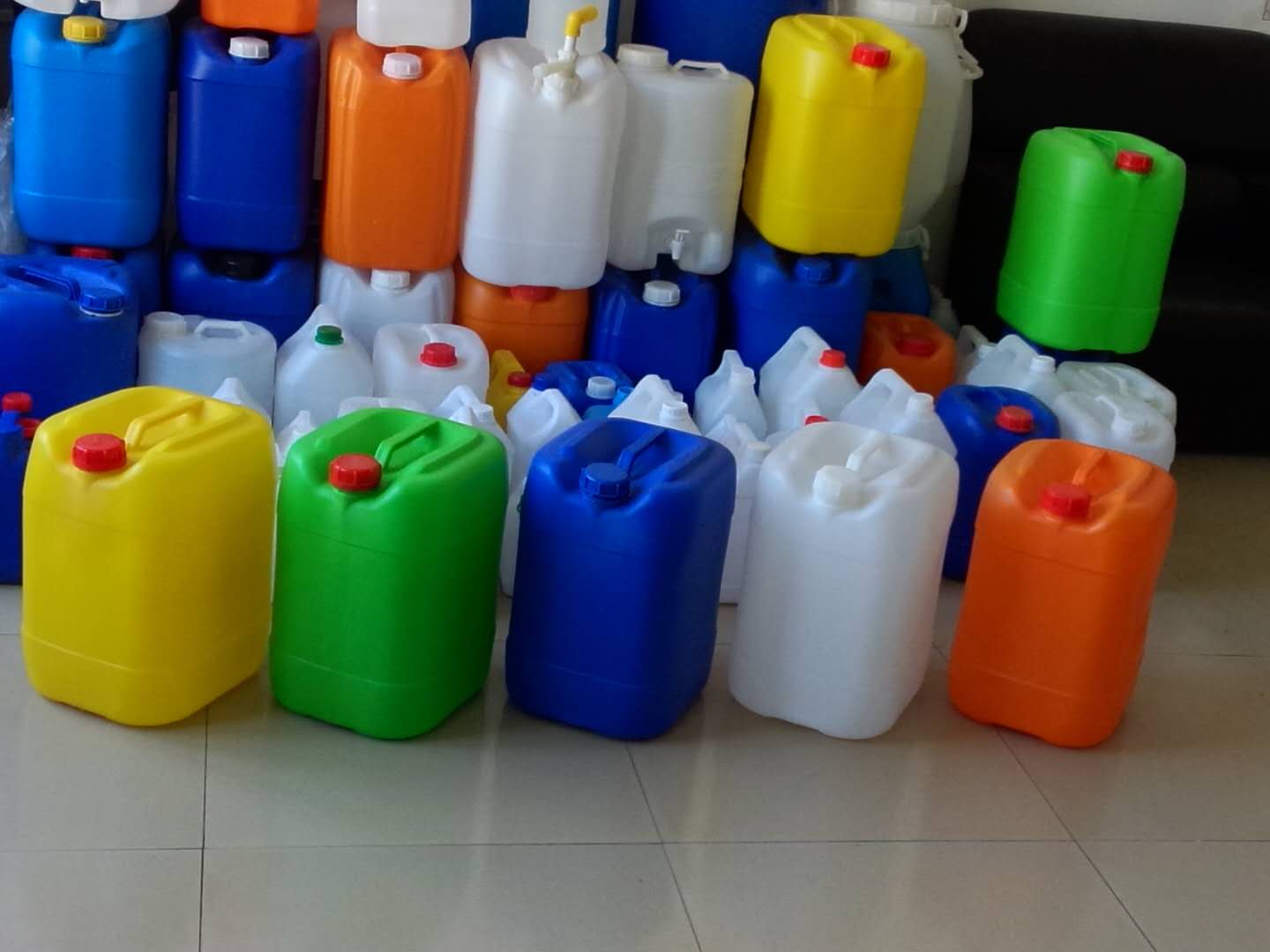 批发供应山东安徽25升塑料桶25公斤塑料桶