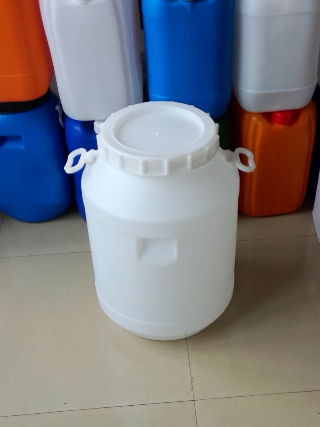 白色50升塑料桶方桶圆桶