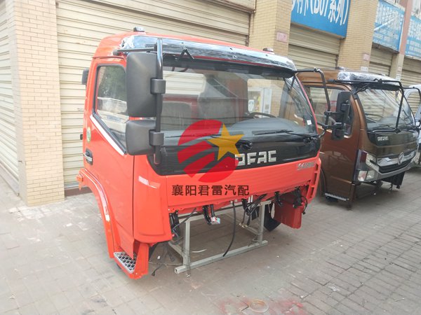 黑河东风多利卡D8驾驶室厂