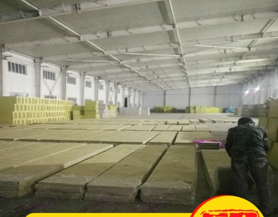 乌鲁木齐优质岩棉卷毡厂家 欢迎咨询 华美达保温材料供应
