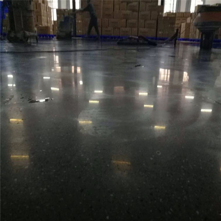 深圳市光明厂房水泥地硬化处理——光明水泥地抛光