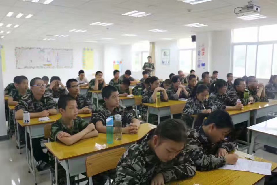 有沒有正規全封閉軍事化補習學校-內蒙古全封閉軍事化封閉式學校-封閉式軍事化的學校