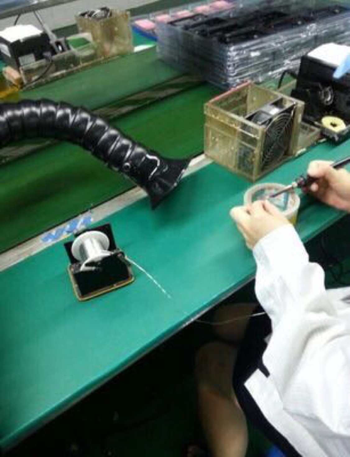 焊锡电路板烟雾处理方式烟罩式焊烟净化器流水线焊锡排烟机