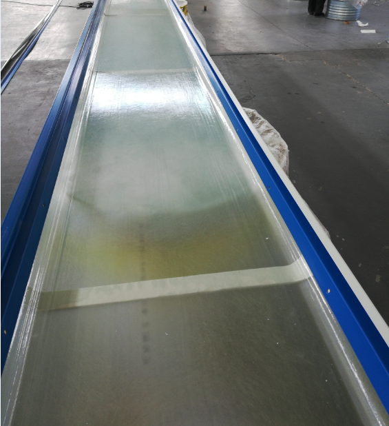多凯玻璃钢FRP采光瓦厂家直销6米厂1.5mm厚度透明浅蓝颜色厚度长度可定制