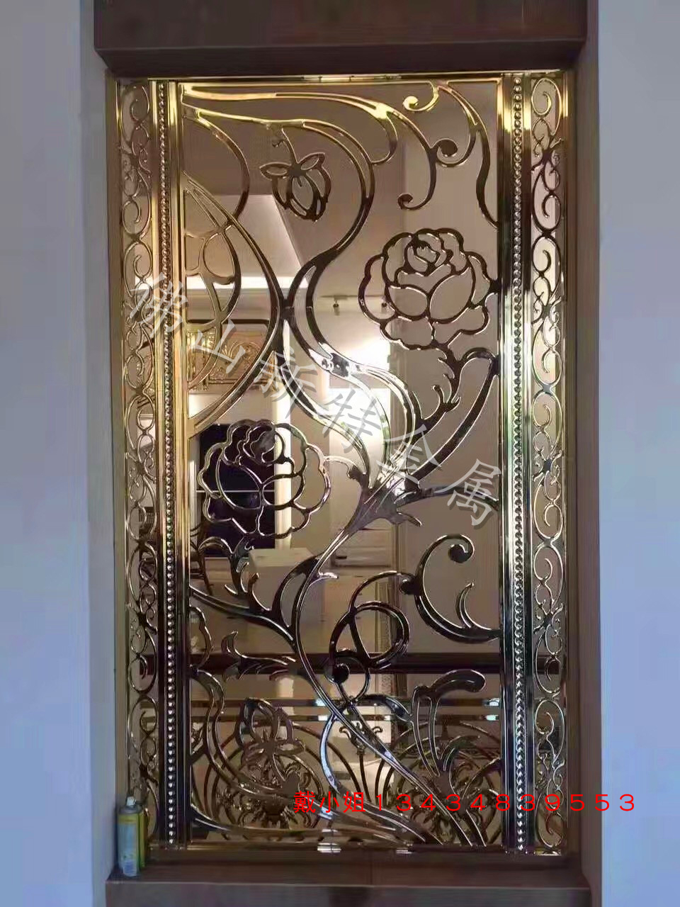 上海大气钛金铝雕刻屏风 镜光铝板雕花镂空隔断来图订做
