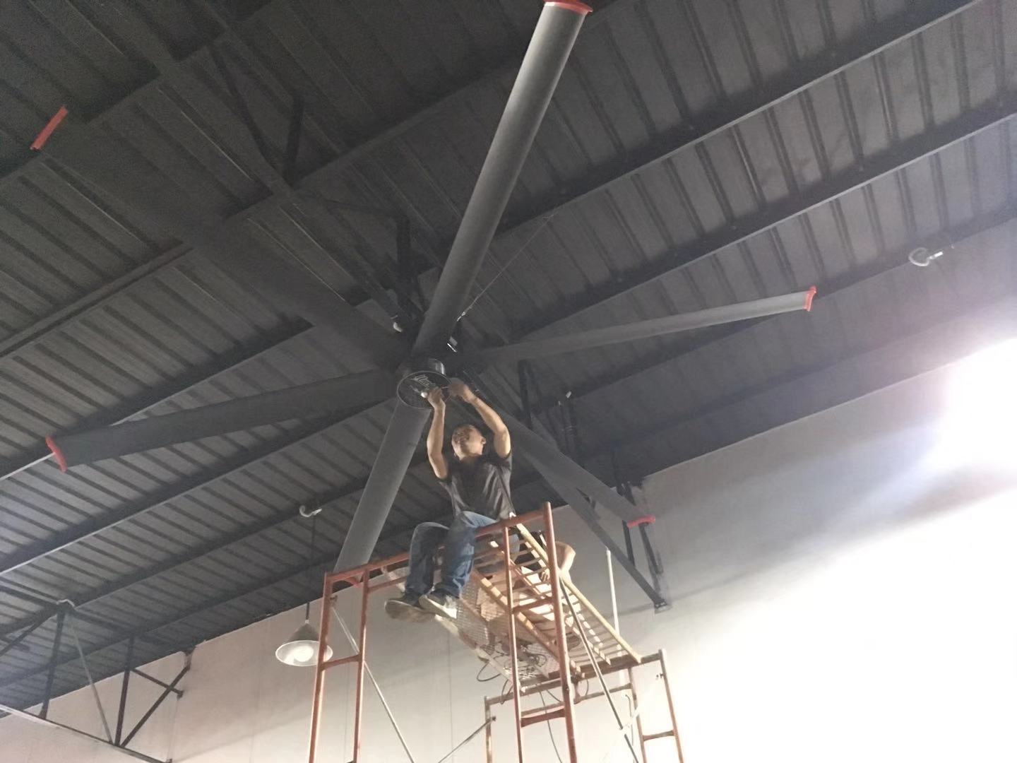 深圳绿之树磁悬浮工业风扇汽车改装修车房降温通风产品