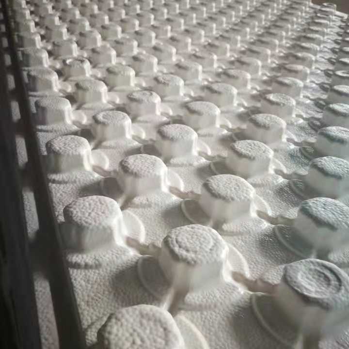 意斯暖 欧标免回填免卡钉蘑菇头湿式地暖模块 厂家直供 云贵川招商