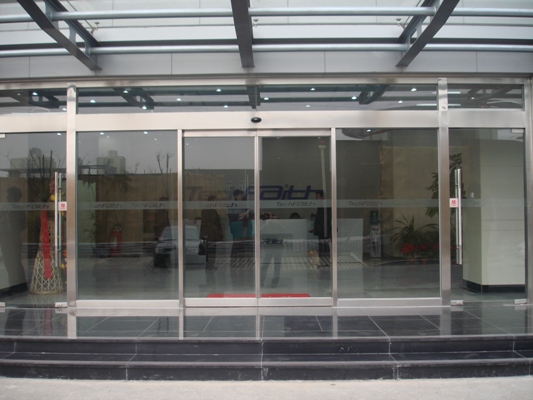 昌平区安装钢化玻璃门南口不锈钢玻璃门安装价格