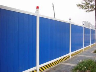 常规2米PVC围挡 深圳**工程环保型围挡 安全隔离塑料围栏