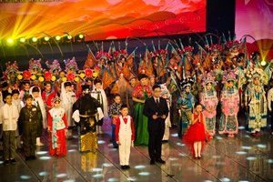 新疆乌市地方戏曲化妆培训学校 韵影坊文化艺术供应