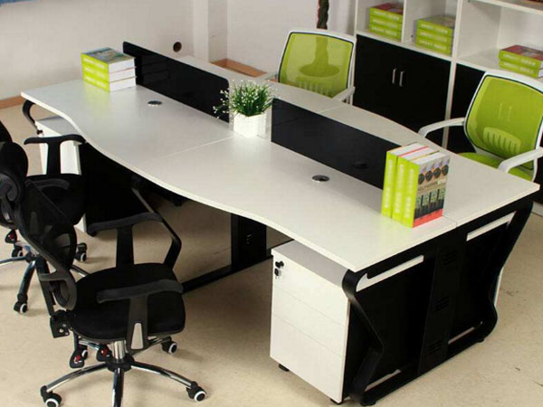 鹤壁屏风办公桌 鹤壁板式屏风桌 鹤壁普通工位桌 办公家具厂家