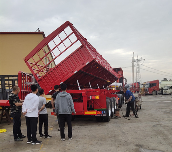 首页 供应信息 交通运输 运输车辆 > 2019年新型侧翻半挂车发展趋势