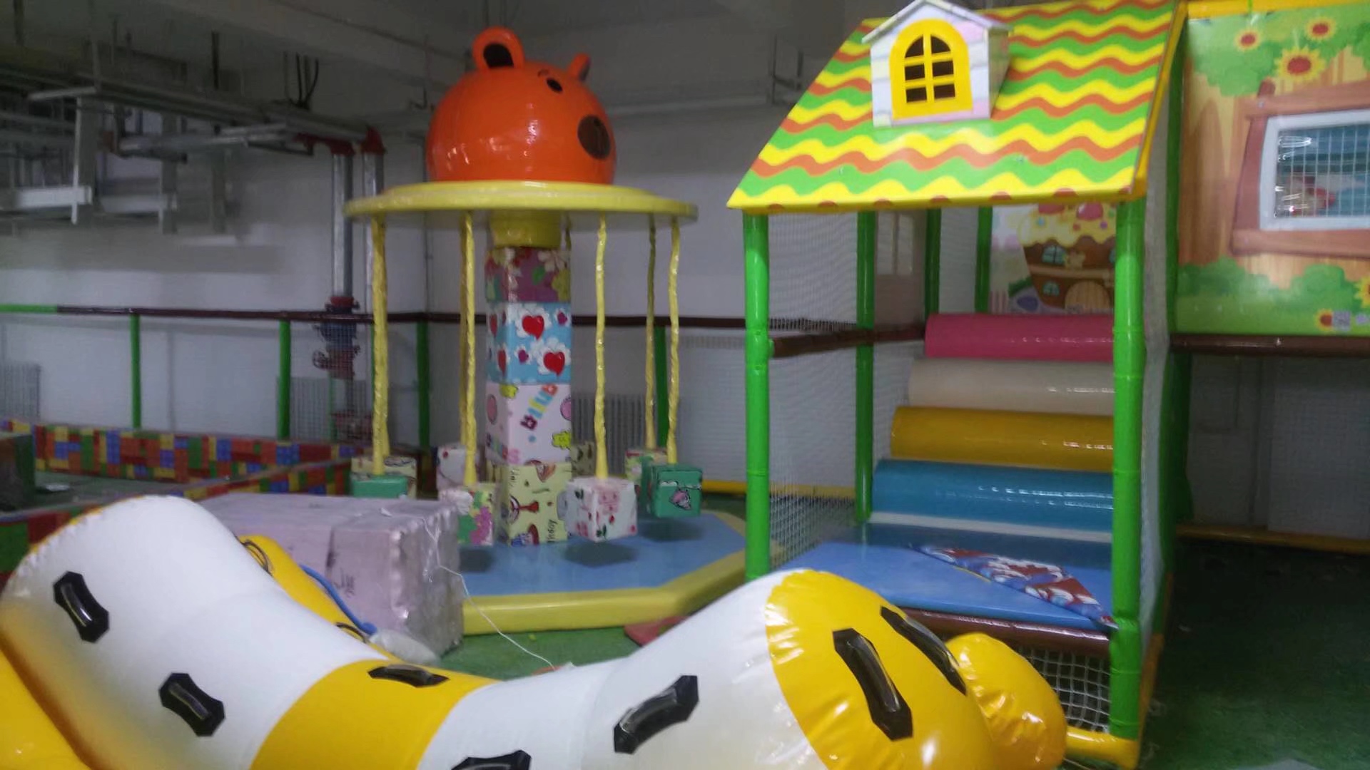 潍坊淘气堡厂家直销 儿童乐园定制电动淘气堡设备