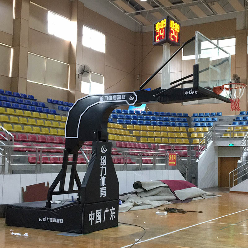 惠州哪里篮球架便宜 三句话不离本行的给力体育篮球架厂家很便宜