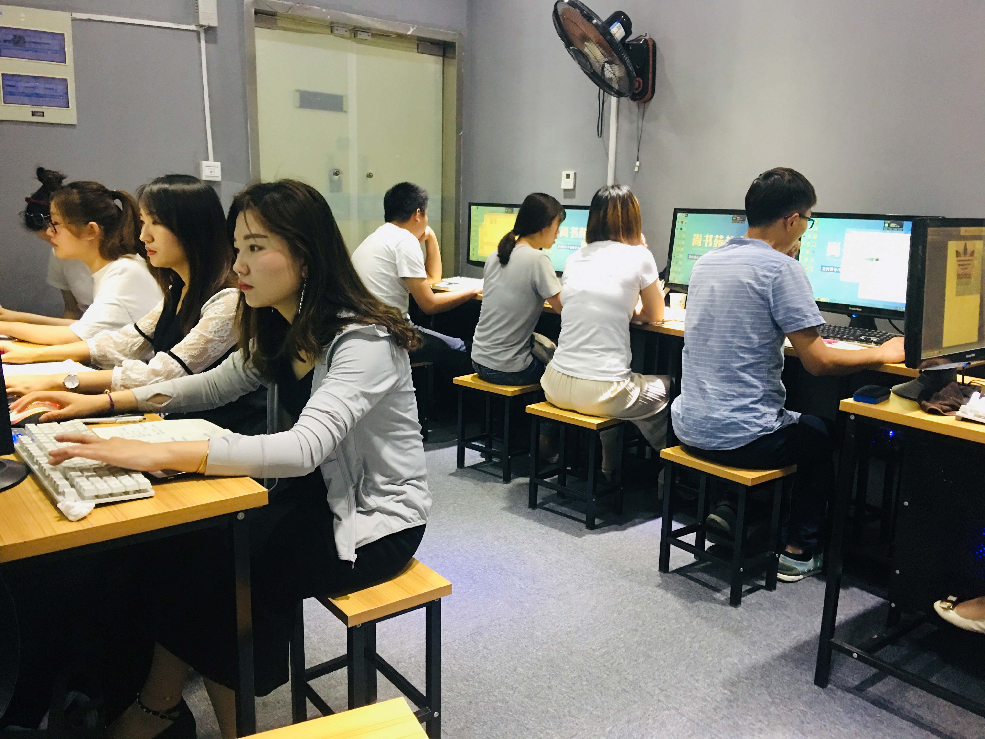 淮安学电脑办公 专业电脑培训班 来尚书苑电脑培训中心