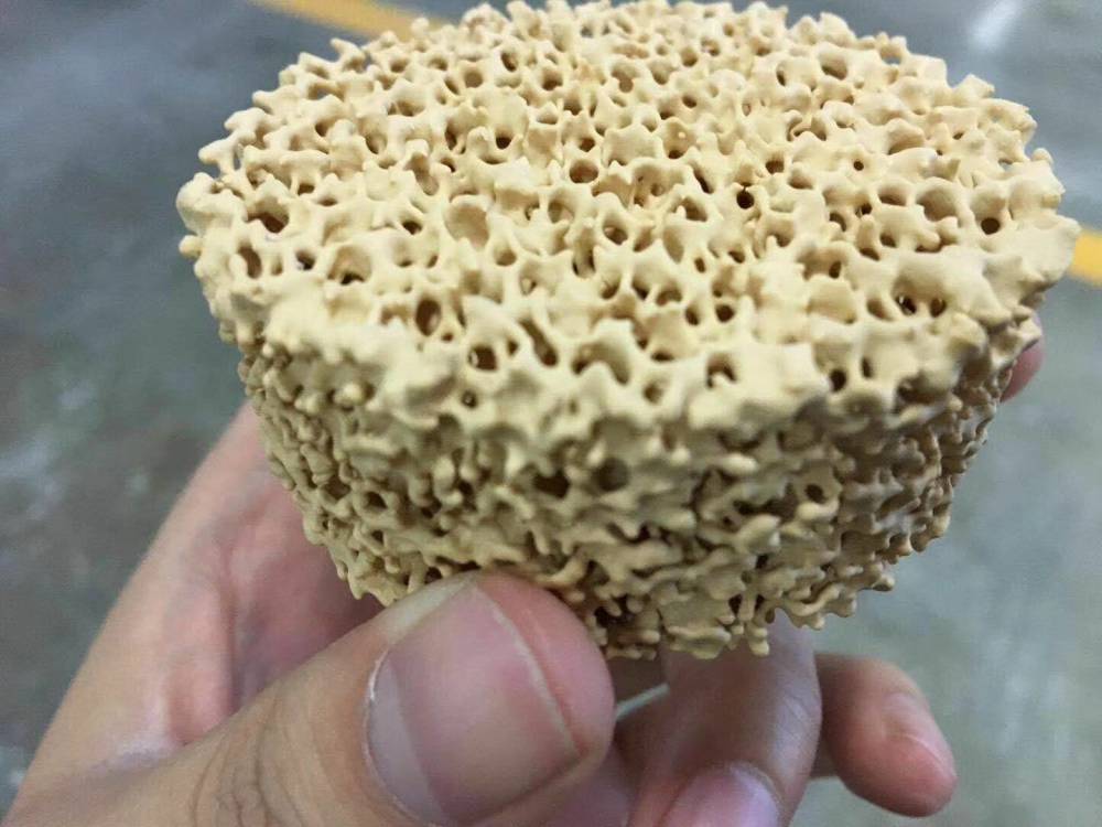 覆膜砂铸造过滤网碳化硅陶瓷过滤器