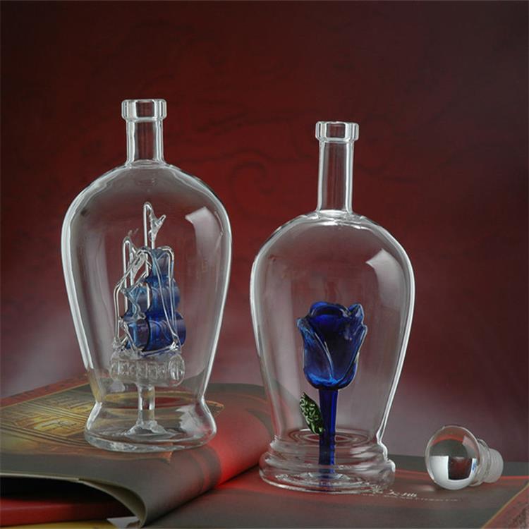 永鑫白酒玻璃瓶异形手工艺内置花造型玻璃白酒瓶厂家