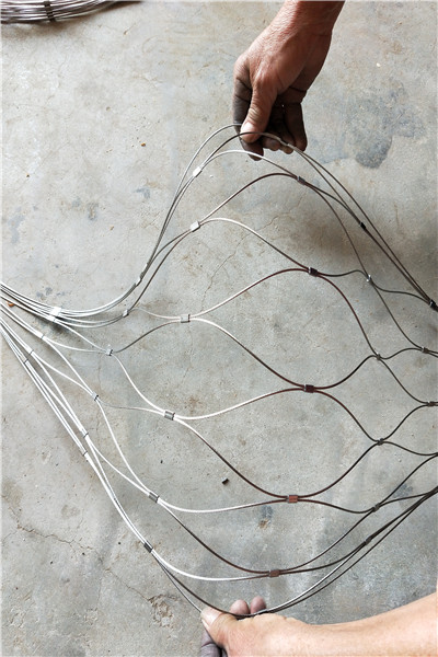 安徽钢丝绳编织网定做 不锈钢编织绳网 欢迎在线咨询