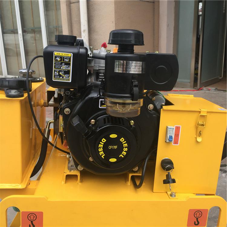 溧阳市零售小型压路机 多功能压路机使用方法 柴油压土机