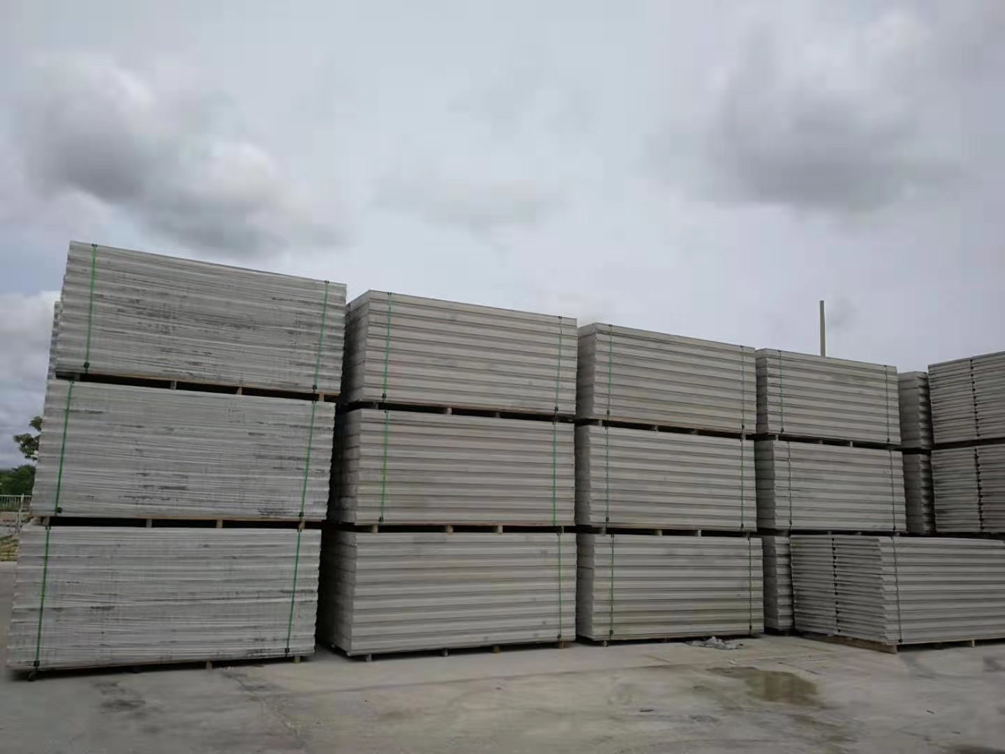 江苏聚苯乙烯颗粒墙板生产厂家 隔墙板 安装便捷