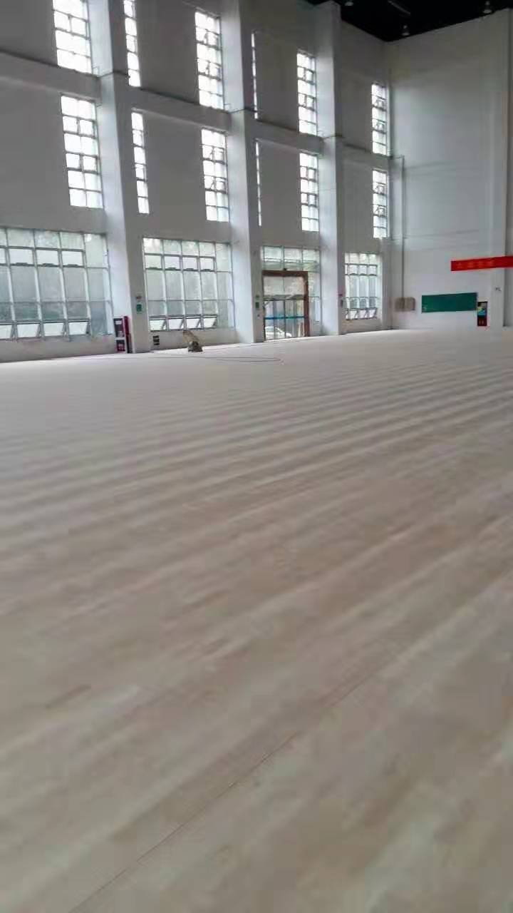 陇南橡胶木运动木地板